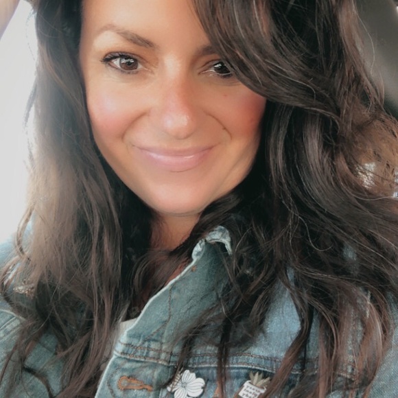 Meet your Posher, Sasha - Picture 3 of 4